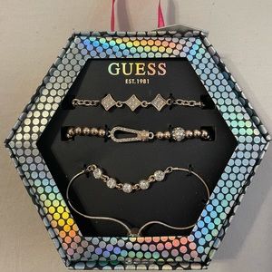 Women’s Bracelet Set